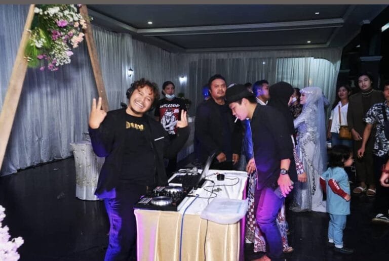 MDJ tampil sebagai DJ wedding Jakarta dan Jawa Barat
